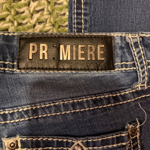 Jeans - Picture 2 of 4